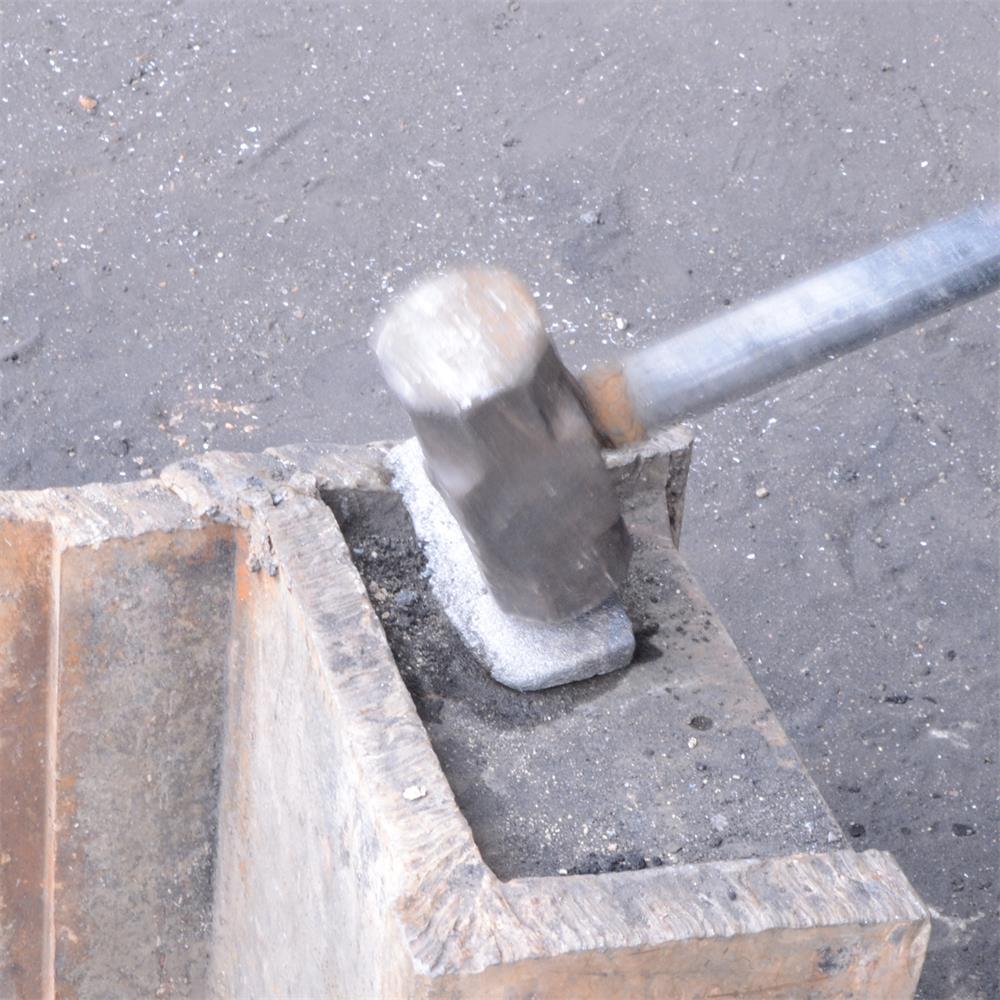 Leyonsteel-04